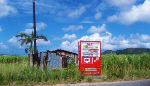 Сколько лет торговым автоматам?