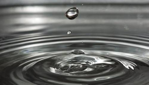 Можно ли заморозить воду теплом?