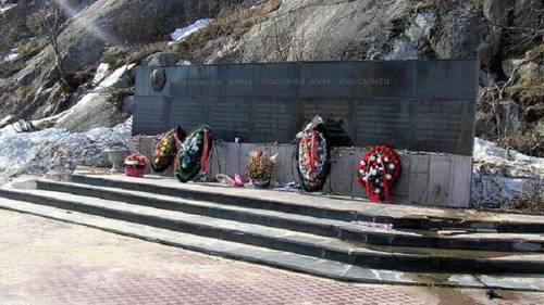 Памятник погибшим членам экипажа АПЛ К-278 « Комсомолец», Заозёрск