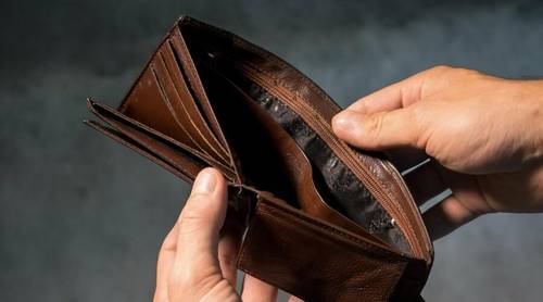 Где одолжить небольшую сумму до зарплаты? Выбираем оптимальный вариант займа