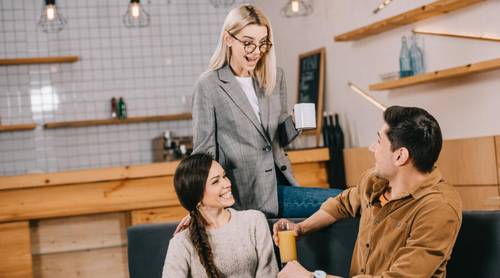 Почему многие люди не доверяют себе, а верят непроверенным сведениям?