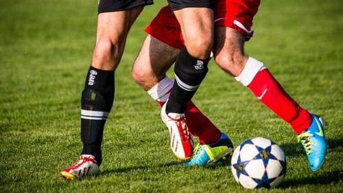 Какие факторы нужно учитывать, совершая ставки на футболе?