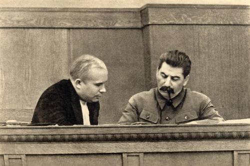 Сталин и Хрущёв в президиуме сессии ЦИК СССР, январь 1936 г.