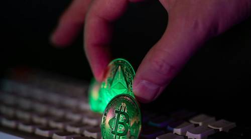 Криптообменник во Владивостоке: обмен USDT, BTC и наличных