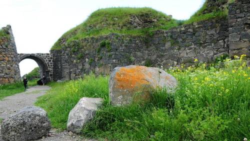Нужно ли помнить героев древности?