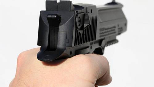 Чем необычен пистолет FN Five-seveN?