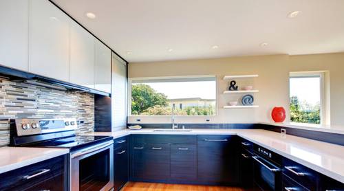 Чем хороши кухни до потолка?