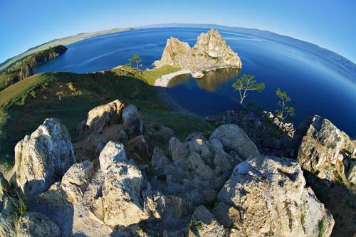 Мыс Скала Шаманка. Крупнейший остров озера Байкал