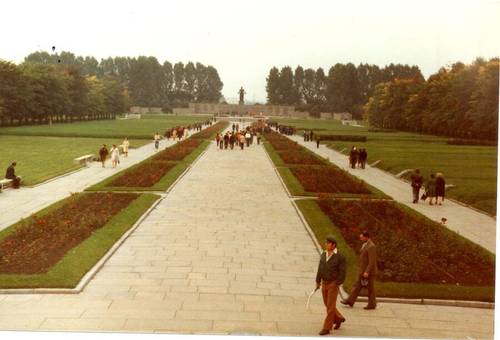 Пискарёвское мемориальное кладбище, 1980 г