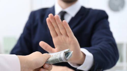 Антикоррупционные инициативы за рубежом. Могут ли они быть адаптированы в России?