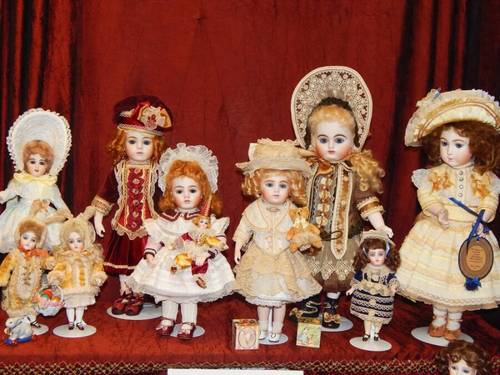 Коллекционные куклы на выставке