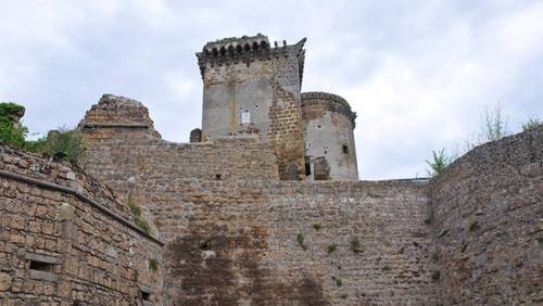 Замок Борджиа в Италии