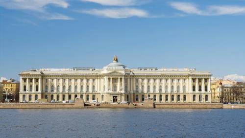 Академия художеств в Санкт-Петербурге