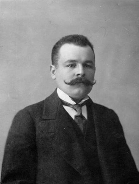 Алексей Егорович Бадаев