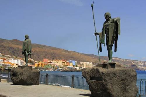 Памятник великим вождям гуанчей острова Тенерифе