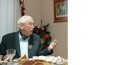 В день 90-летия (13 марта 2003 г.)