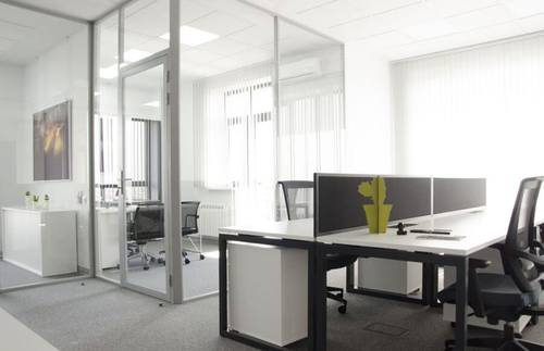 Переговорная из стекла