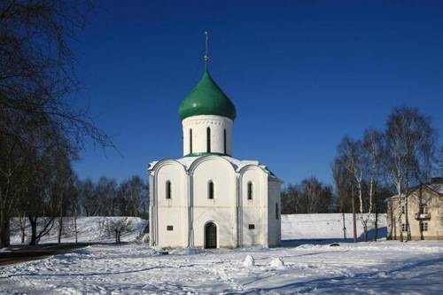 Переславль-Залесский. Спасо-Преображенский собор (основан в 1152 г. Юрием Долгоруким),