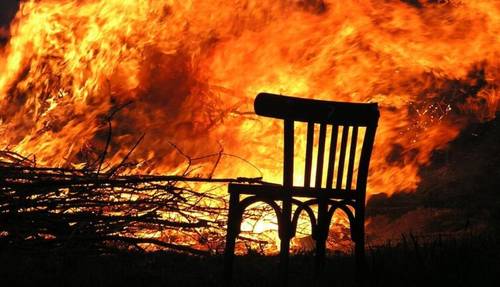 Почему пожар проще тушить кипятком?