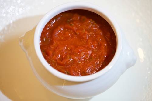 Припасы на зиму. Как приготовить вкусные томатные соусы?