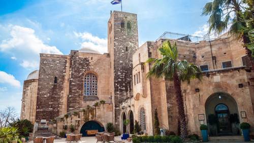 Замок, церковь или мемориал? Церковь Святого Андрея в Иерусалиме