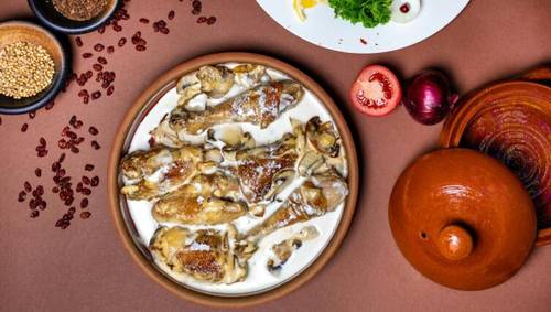 Какими блюдами знаменита грузинская кухня?