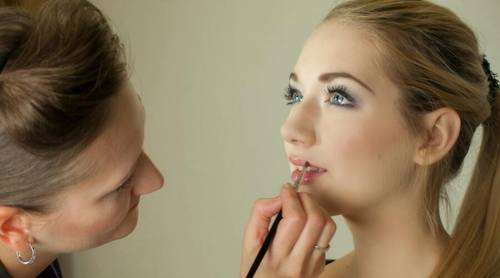 Миллионы уже оценили! Переходи на Avon!