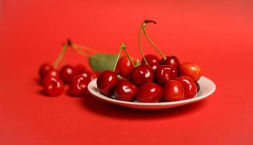 Как законсервировать вишни на зиму?