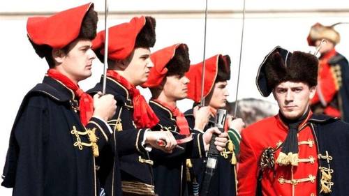 Хорватский полк на праздновании Международного дня галстука в 2012 году.