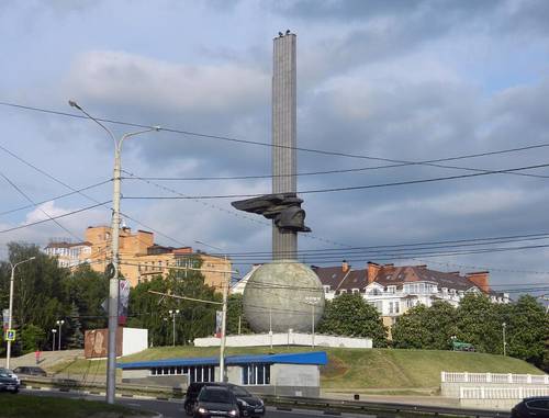 Памятник на ул. Гагарина, Калуга