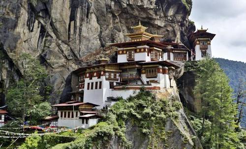 Монастырь Такцанг-лакханг («гнездо тигрицы»), Бутан