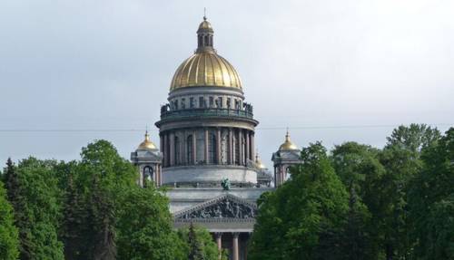 Где в Санкт-Петербурге можно найти мифических существ?